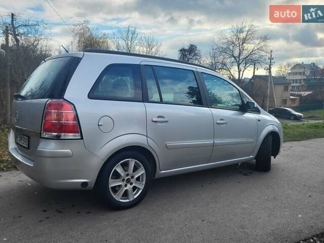Сірий Опель Зафіра, об'ємом двигуна 1.8 л та пробігом 192 тис. км за 5700 $, фото 7 на Automoto.ua