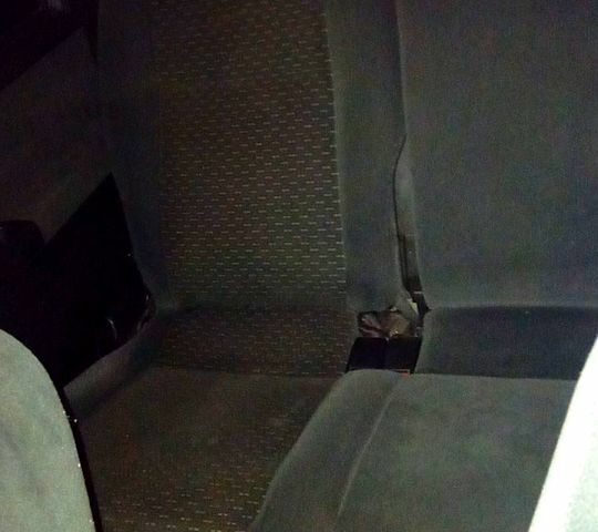 Серый Опель Зафира, объемом двигателя 1.8 л и пробегом 408 тыс. км за 5000 $, фото 3 на Automoto.ua