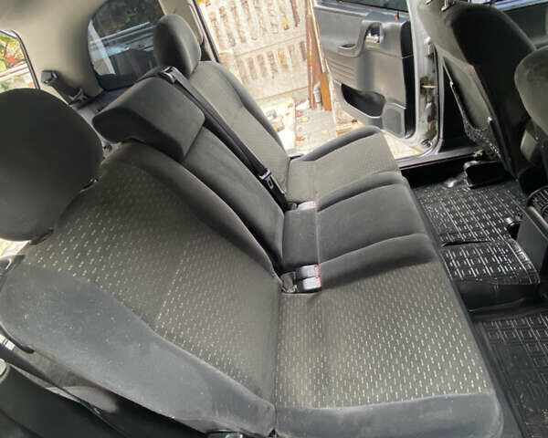 Серый Опель Зафира, объемом двигателя 2.2 л и пробегом 265 тыс. км за 5250 $, фото 27 на Automoto.ua