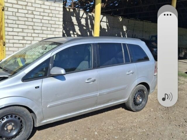 Сірий Опель Зафіра, об'ємом двигуна 1.9 л та пробігом 330 тис. км за 2500 $, фото 7 на Automoto.ua