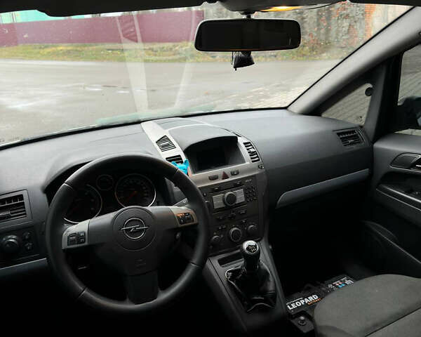 Сірий Опель Зафіра, об'ємом двигуна 1.91 л та пробігом 320 тис. км за 4500 $, фото 12 на Automoto.ua