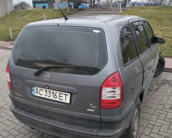Серый Опель Зафира, объемом двигателя 2 л и пробегом 322 тыс. км за 4999 $, фото 1 на Automoto.ua