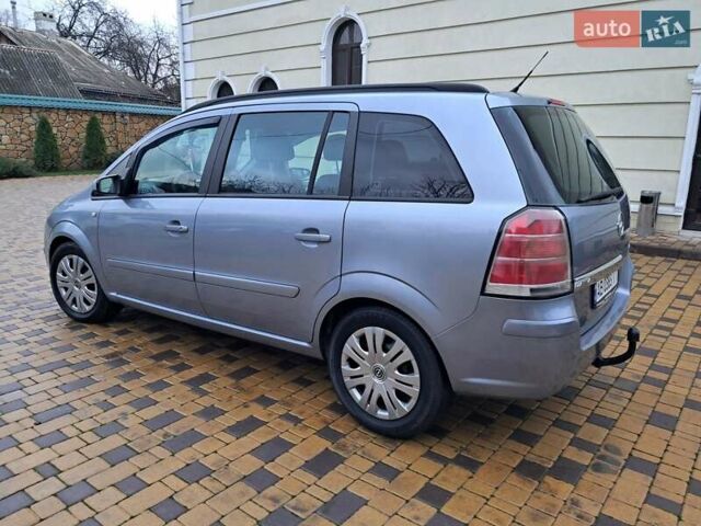 Серый Опель Зафира, объемом двигателя 1.9 л и пробегом 278 тыс. км за 4500 $, фото 11 на Automoto.ua