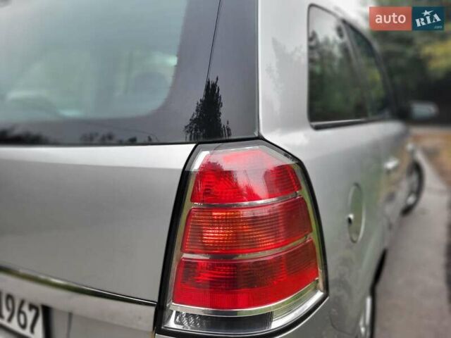 Сірий Опель Зафіра, об'ємом двигуна 1.8 л та пробігом 192 тис. км за 5700 $, фото 11 на Automoto.ua