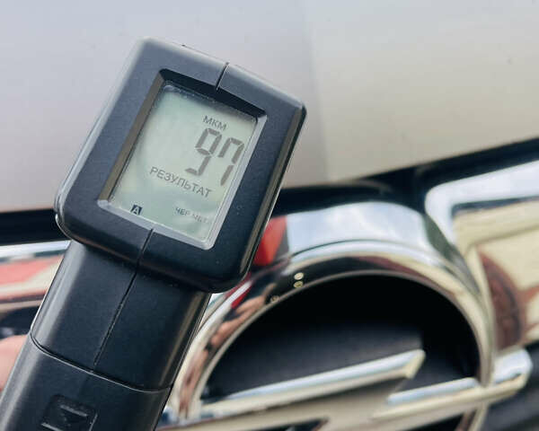 Серый Опель Зафира, объемом двигателя 1.6 л и пробегом 230 тыс. км за 5200 $, фото 5 на Automoto.ua