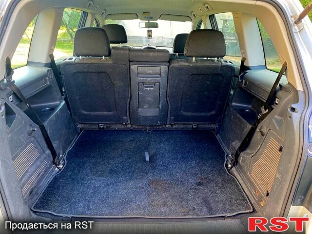 Серый Опель Зафира, объемом двигателя 1.8 л и пробегом 150 тыс. км за 4600 $, фото 6 на Automoto.ua