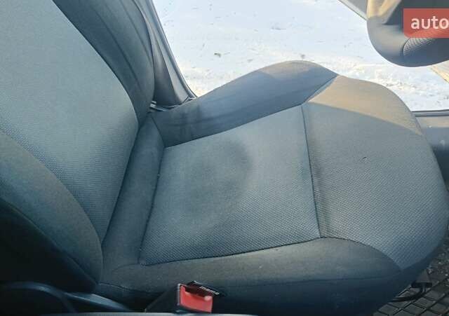 Серый Опель Зафира, объемом двигателя 1.91 л и пробегом 332 тыс. км за 5750 $, фото 30 на Automoto.ua