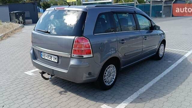 Серый Опель Зафира, объемом двигателя 1.8 л и пробегом 224 тыс. км за 6200 $, фото 5 на Automoto.ua
