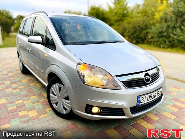 Серый Опель Зафира, объемом двигателя 1.6 л и пробегом 230 тыс. км за 5200 $, фото 6 на Automoto.ua
