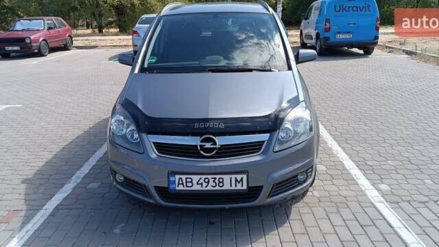 Серый Опель Зафира, объемом двигателя 1.8 л и пробегом 224 тыс. км за 6200 $, фото 8 на Automoto.ua
