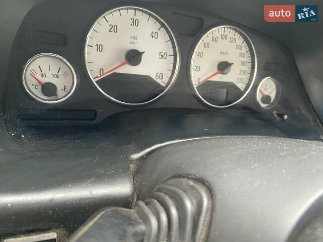 Серый Опель Зафира, объемом двигателя 2.2 л и пробегом 265 тыс. км за 5250 $, фото 19 на Automoto.ua