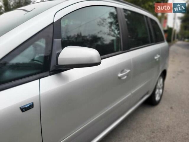 Сірий Опель Зафіра, об'ємом двигуна 1.8 л та пробігом 194 тис. км за 5300 $, фото 29 на Automoto.ua