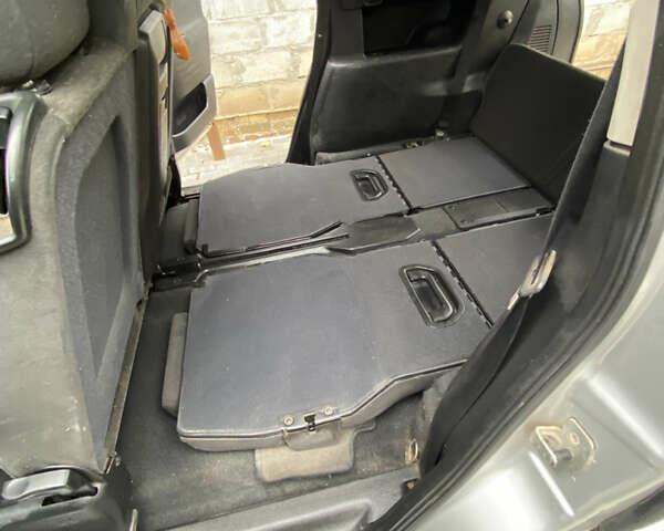 Серый Опель Зафира, объемом двигателя 2.2 л и пробегом 265 тыс. км за 5250 $, фото 29 на Automoto.ua