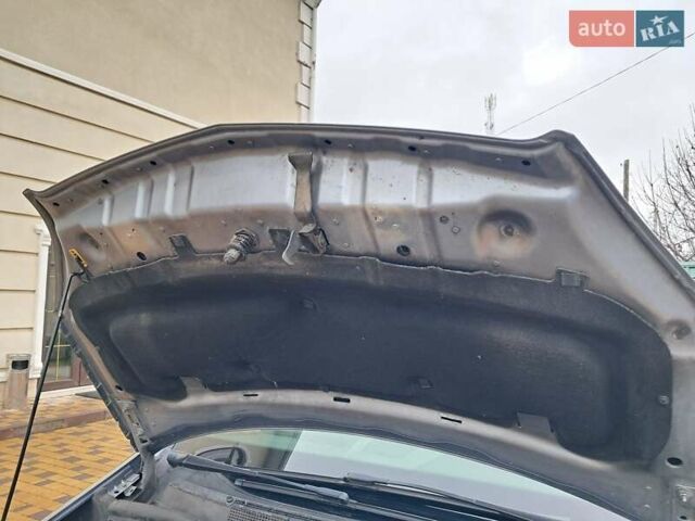 Серый Опель Зафира, объемом двигателя 1.9 л и пробегом 278 тыс. км за 4500 $, фото 76 на Automoto.ua