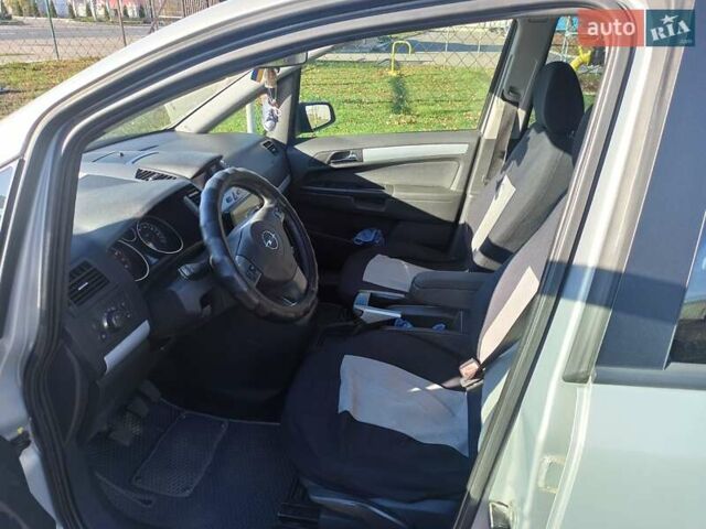 Сірий Опель Зафіра, об'ємом двигуна 1.8 л та пробігом 260 тис. км за 5300 $, фото 5 на Automoto.ua