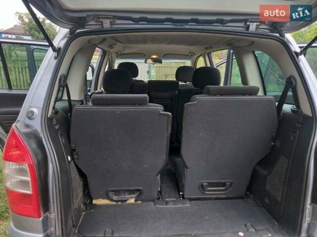 Серый Опель Зафира, объемом двигателя 2 л и пробегом 350 тыс. км за 5500 $, фото 3 на Automoto.ua