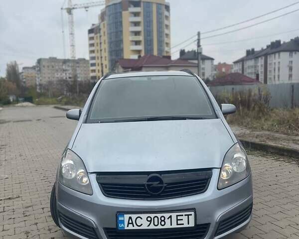 Сірий Опель Зафіра, об'ємом двигуна 1.91 л та пробігом 320 тис. км за 3999 $, фото 2 на Automoto.ua
