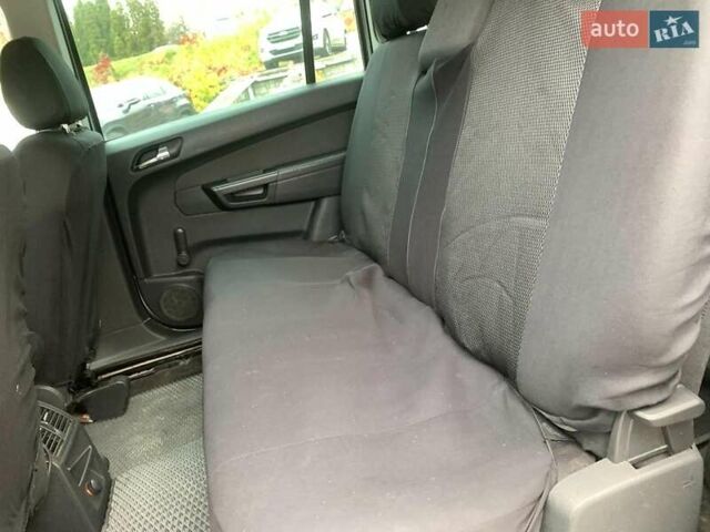 Серый Опель Зафира, объемом двигателя 1.8 л и пробегом 330 тыс. км за 5940 $, фото 24 на Automoto.ua