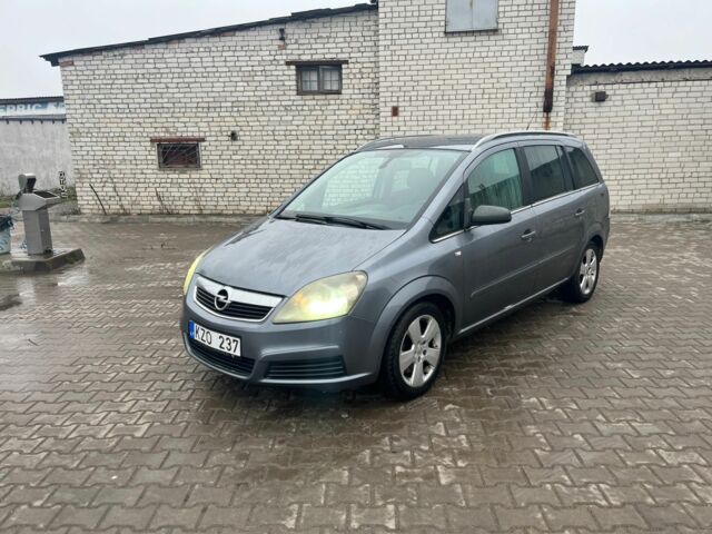 Серый Опель Зафира, объемом двигателя 1.9 л и пробегом 271 тыс. км за 2850 $, фото 9 на Automoto.ua