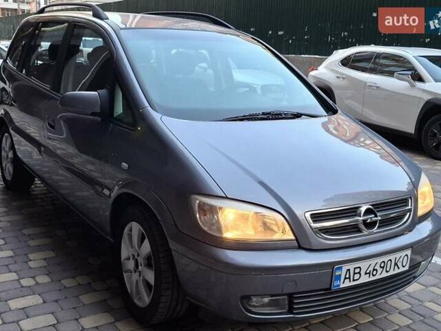 Серый Опель Зафира, объемом двигателя 1.8 л и пробегом 185 тыс. км за 5200 $, фото 7 на Automoto.ua