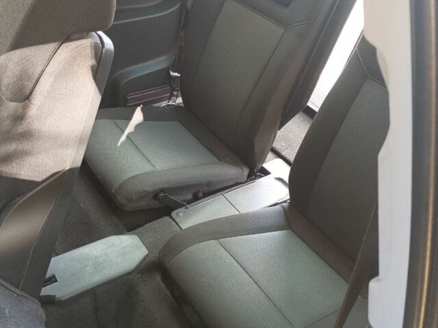 Серый Опель Зафира, объемом двигателя 1.6 л и пробегом 236 тыс. км за 5300 $, фото 10 на Automoto.ua