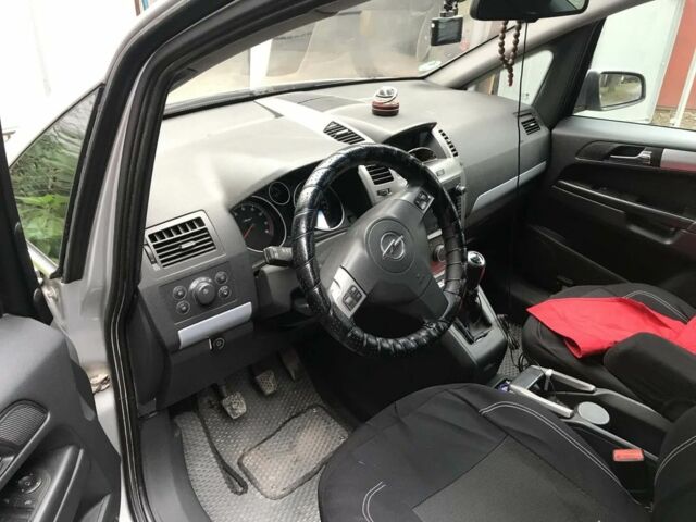 Серый Опель Зафира, объемом двигателя 0 л и пробегом 3 тыс. км за 5500 $, фото 7 на Automoto.ua