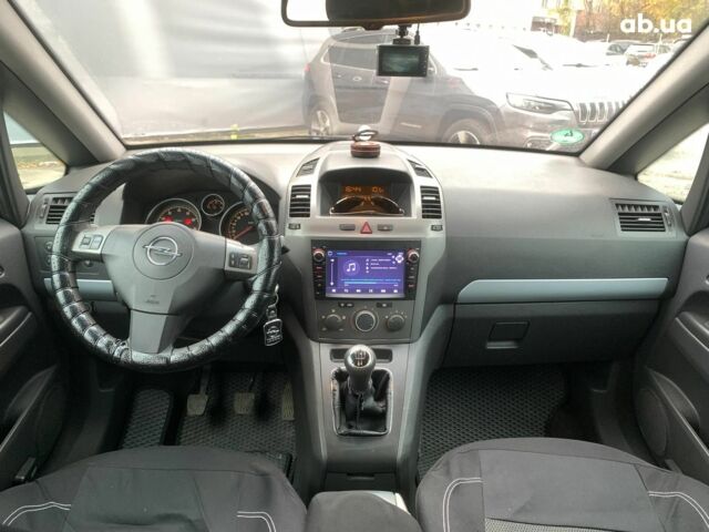 Опель Зафира 2005 в Виннице на Automoto.ua Серый Опель Зафира, объемом двигателя 1.8 л и пробегом 330 тыс. км за 6180 $, фото 29 на Automoto.ua