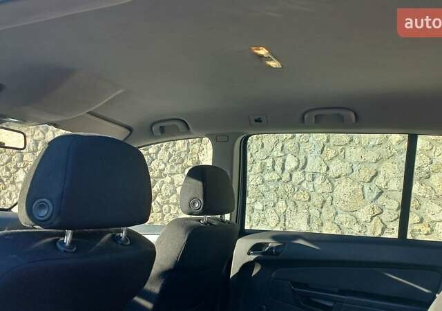 Опель Зафира 2005 в Тернополе на Automoto.ua Серый Опель Зафира, объемом двигателя 1.91 л и пробегом 258 тыс. км за 4899 $, фото 3 на Automoto.ua