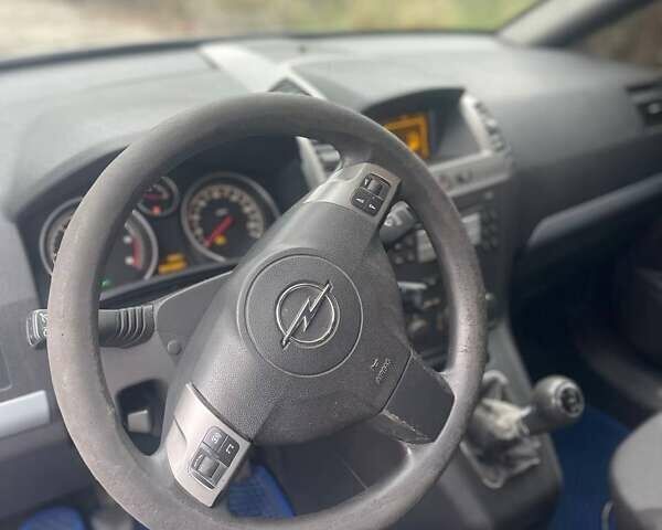 Сірий Опель Зафіра, об'ємом двигуна 1.91 л та пробігом 320 тис. км за 3999 $, фото 6 на Automoto.ua