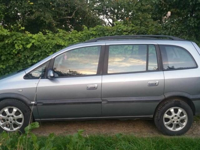 Серый Опель Зафира, объемом двигателя 0 л и пробегом 240 тыс. км за 4900 $, фото 1 на Automoto.ua