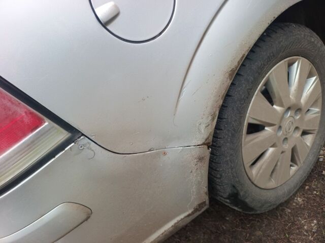 Серый Опель Зафира, объемом двигателя 1.9 л и пробегом 471 тыс. км за 4999 $, фото 5 на Automoto.ua