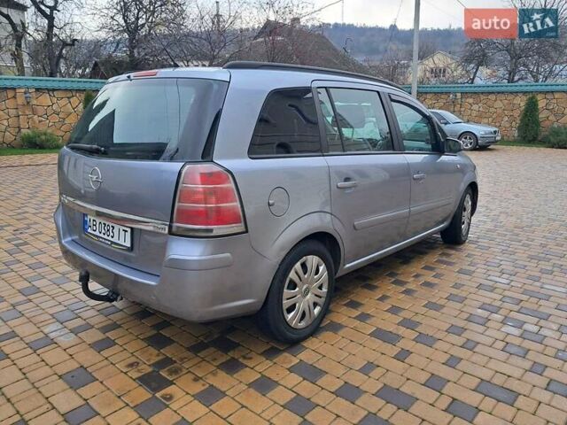 Серый Опель Зафира, объемом двигателя 1.9 л и пробегом 278 тыс. км за 4500 $, фото 4 на Automoto.ua