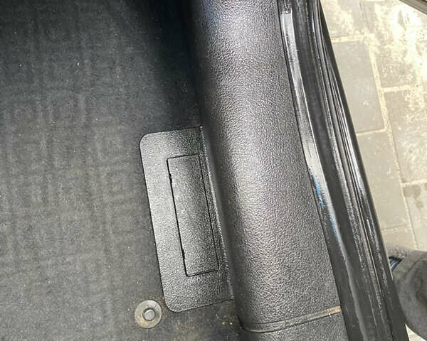 Серый Опель Зафира, объемом двигателя 2.2 л и пробегом 265 тыс. км за 5250 $, фото 7 на Automoto.ua