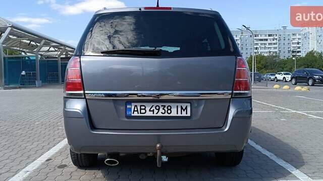 Серый Опель Зафира, объемом двигателя 1.8 л и пробегом 224 тыс. км за 6200 $, фото 4 на Automoto.ua