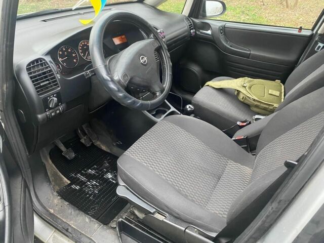 Сірий Опель Зафіра, об'ємом двигуна 0 л та пробігом 312 тис. км за 2500 $, фото 4 на Automoto.ua