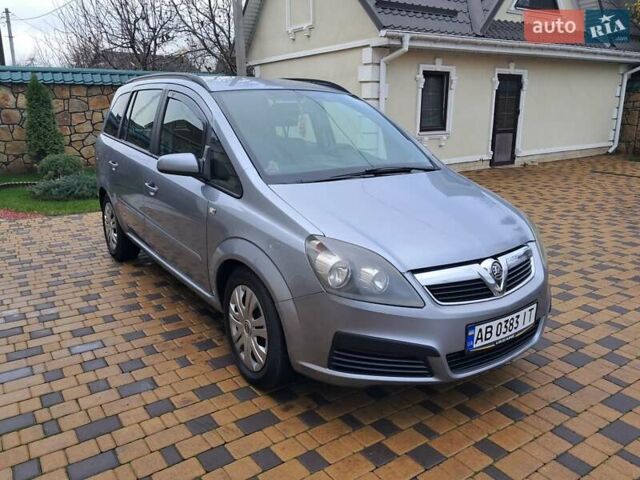 Серый Опель Зафира, объемом двигателя 1.9 л и пробегом 278 тыс. км за 4500 $, фото 27 на Automoto.ua