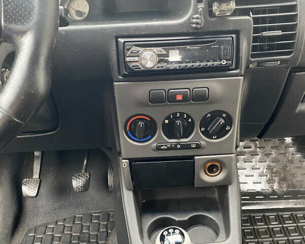 Серый Опель Зафира, объемом двигателя 2.2 л и пробегом 265 тыс. км за 5250 $, фото 21 на Automoto.ua