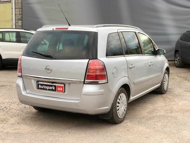Серый Опель Зафира, объемом двигателя 1.8 л и пробегом 330 тыс. км за 6180 $, фото 4 на Automoto.ua