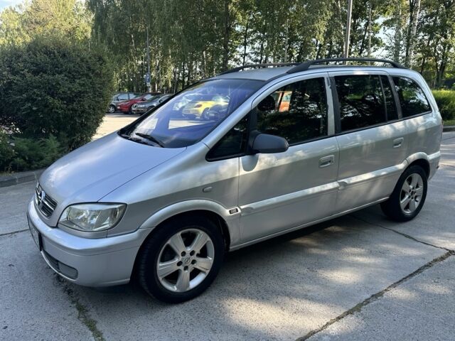 Серый Опель Зафира, объемом двигателя 2 л и пробегом 280 тыс. км за 3000 $, фото 9 на Automoto.ua