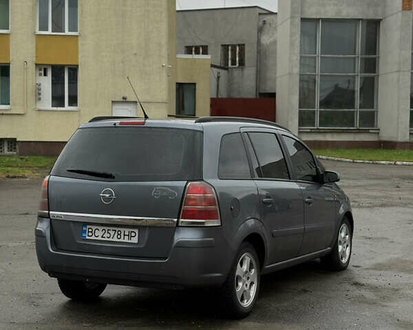Сірий Опель Зафіра, об'ємом двигуна 1.91 л та пробігом 384 тис. км за 4200 $, фото 4 на Automoto.ua