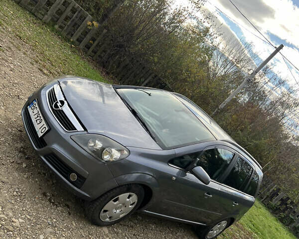 Опель Зафира 2005 в Львове на Automoto.ua Серый Опель Зафира, объемом двигателя 1.8 л и пробегом 260 тыс. км за 3999 $, фото 7 на Automoto.ua