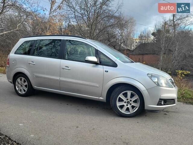 Сірий Опель Зафіра, об'ємом двигуна 1.8 л та пробігом 192 тис. км за 5700 $, фото 17 на Automoto.ua