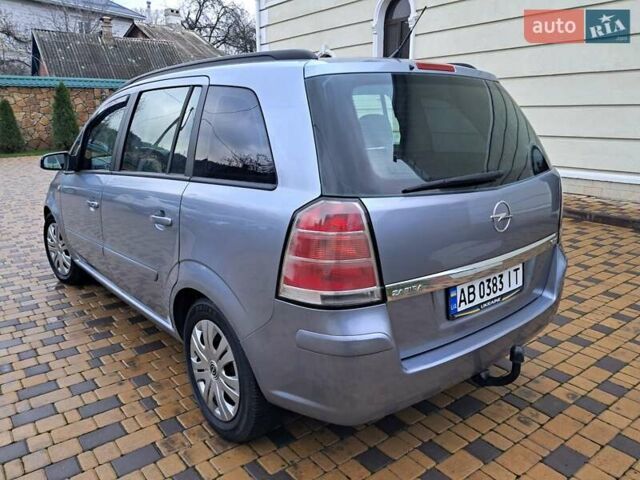 Серый Опель Зафира, объемом двигателя 1.9 л и пробегом 278 тыс. км за 4500 $, фото 9 на Automoto.ua