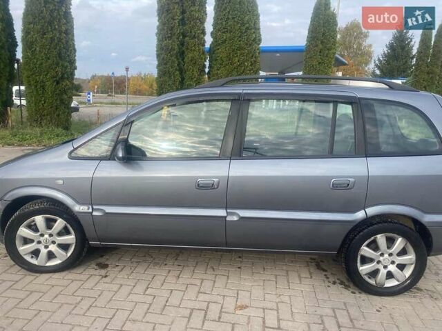 Сірий Опель Зафіра, об'ємом двигуна 1.8 л та пробігом 245 тис. км за 4500 $, фото 1 на Automoto.ua