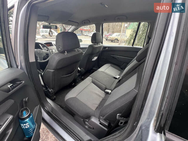 Сірий Опель Зафіра, об'ємом двигуна 1.8 л та пробігом 290 тис. км за 2900 $, фото 9 на Automoto.ua