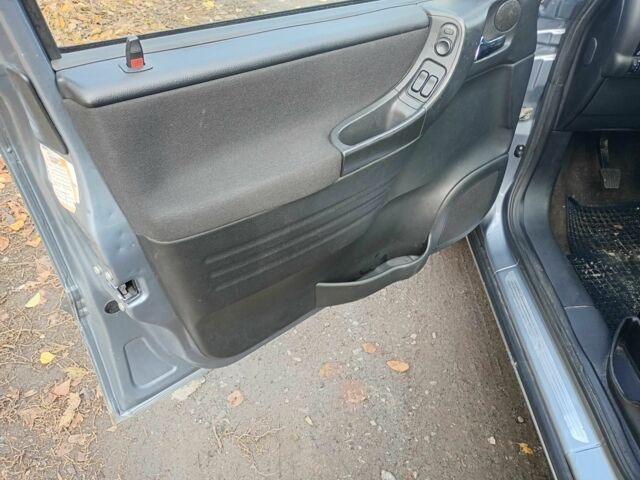 Сірий Опель Зафіра, об'ємом двигуна 2 л та пробігом 267 тис. км за 2600 $, фото 10 на Automoto.ua