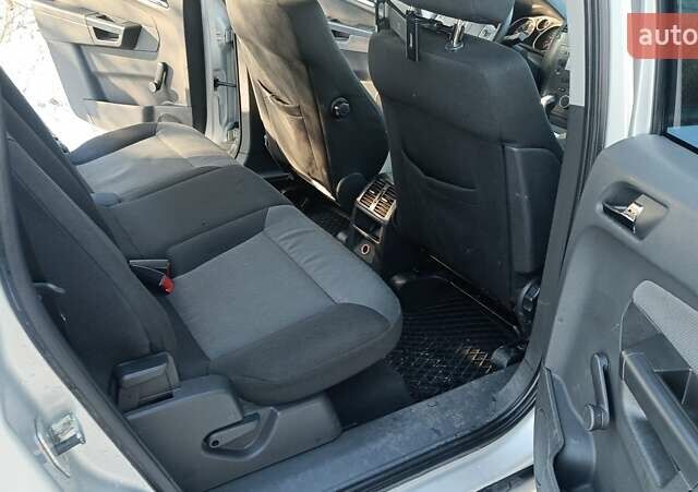 Серый Опель Зафира, объемом двигателя 1.91 л и пробегом 332 тыс. км за 5750 $, фото 25 на Automoto.ua