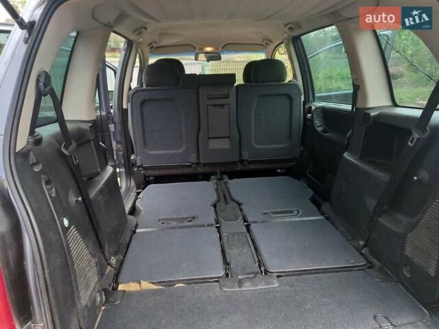 Серый Опель Зафира, объемом двигателя 2 л и пробегом 350 тыс. км за 5500 $, фото 9 на Automoto.ua