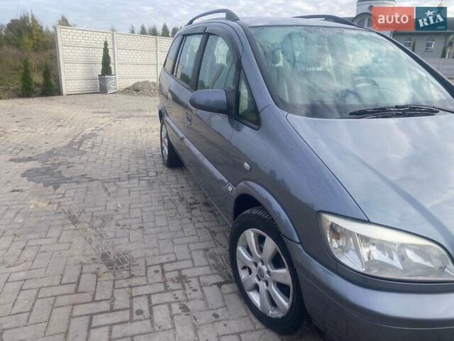 Сірий Опель Зафіра, об'ємом двигуна 1.8 л та пробігом 245 тис. км за 4500 $, фото 2 на Automoto.ua
