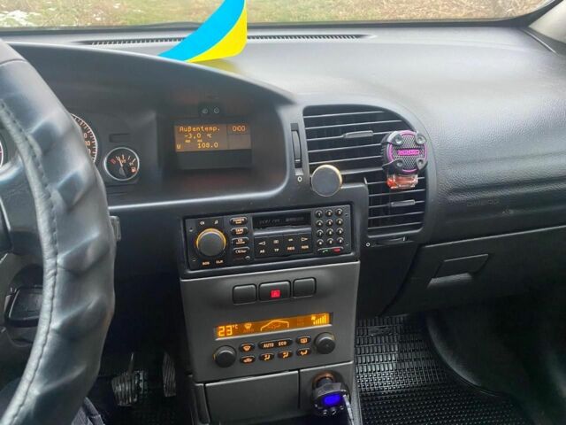 Сірий Опель Зафіра, об'ємом двигуна 0 л та пробігом 312 тис. км за 2500 $, фото 6 на Automoto.ua